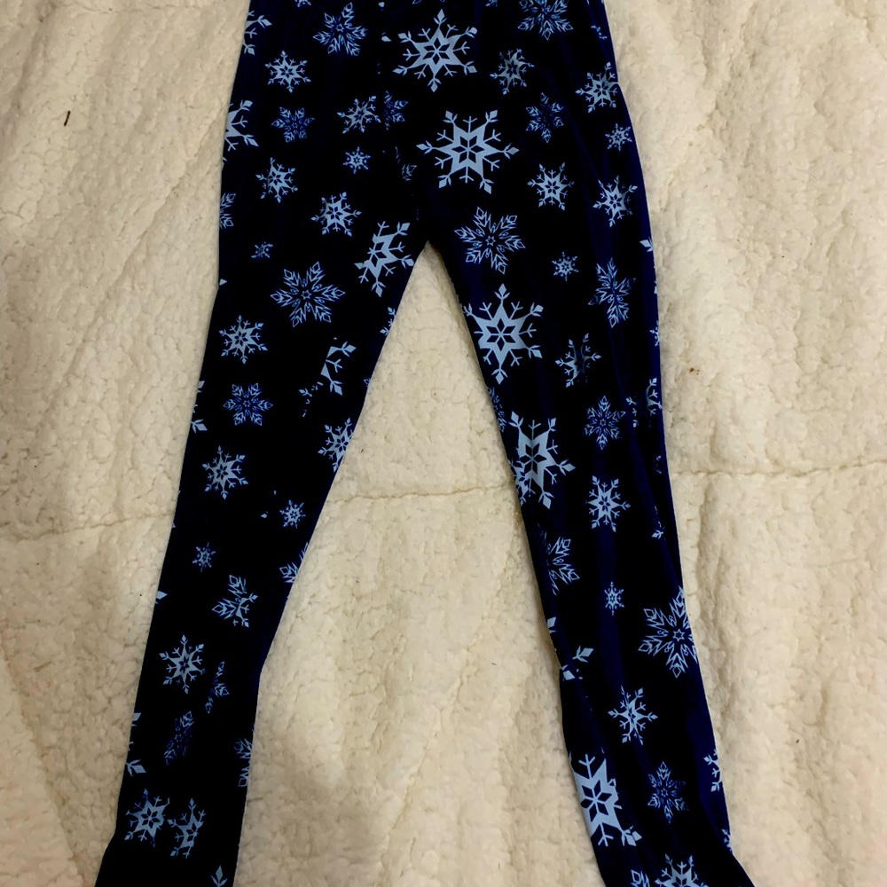 Frozen childrens pj pants (1/2 things in a set)